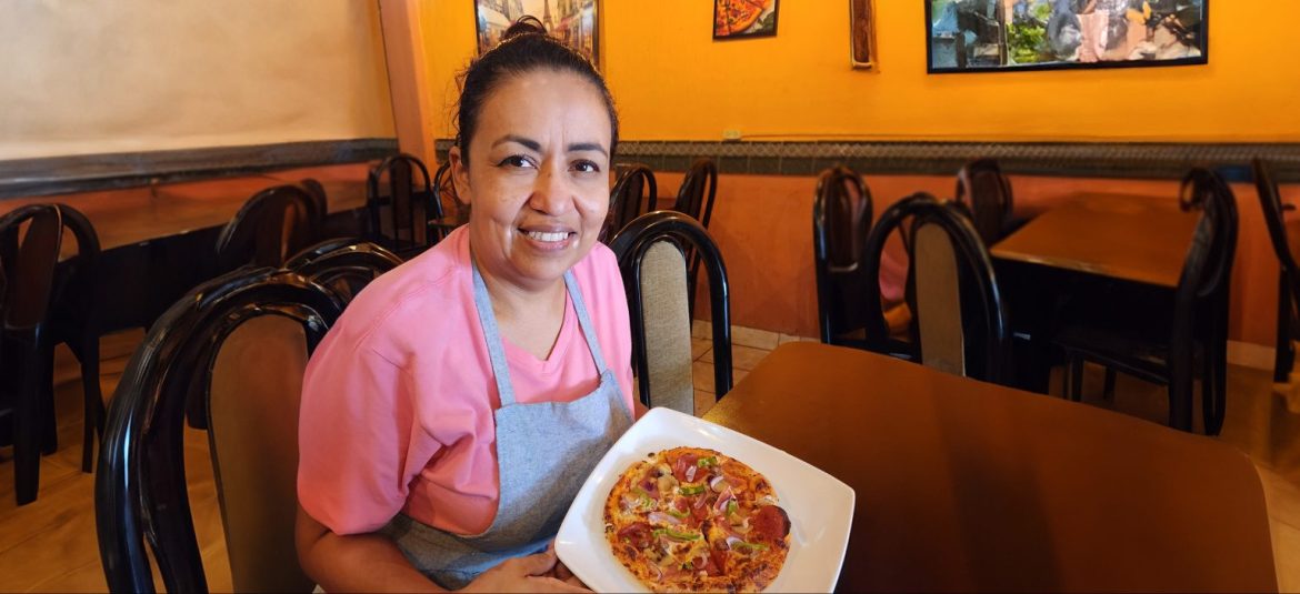 María Eugenia Flores. Empresaria “Pizzería Nuova Vita”.